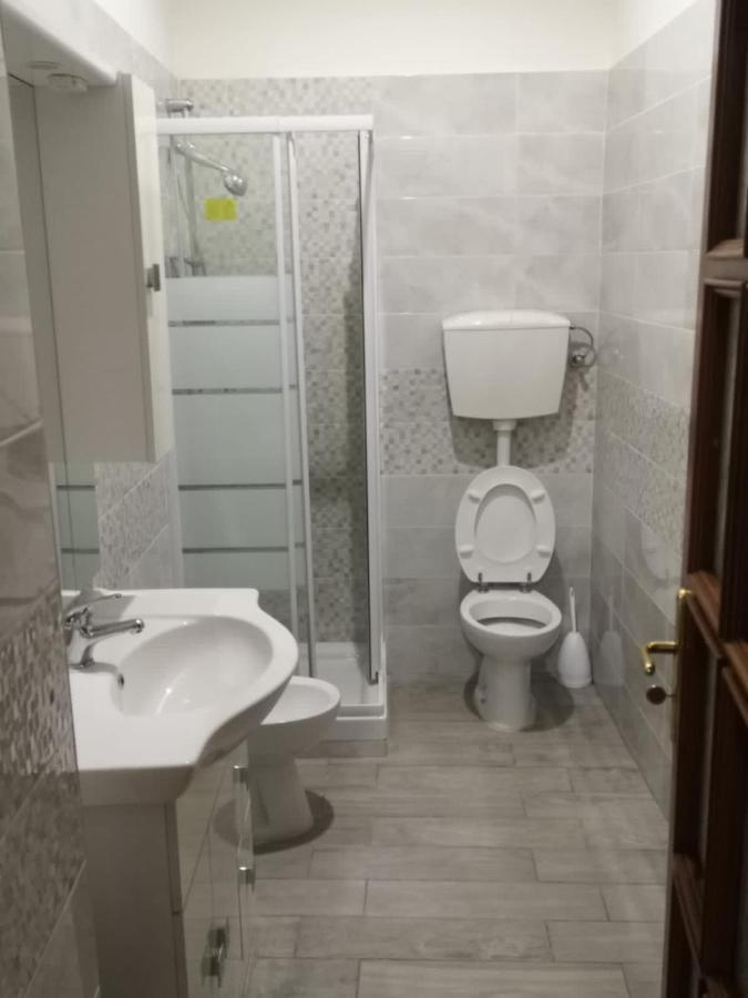 La Casa Di Ade Daire Napoli Dış mekan fotoğraf